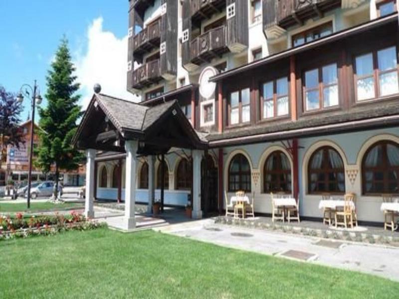 Rta Hotel Catturani مادونا دي كامبيليو المظهر الخارجي الصورة